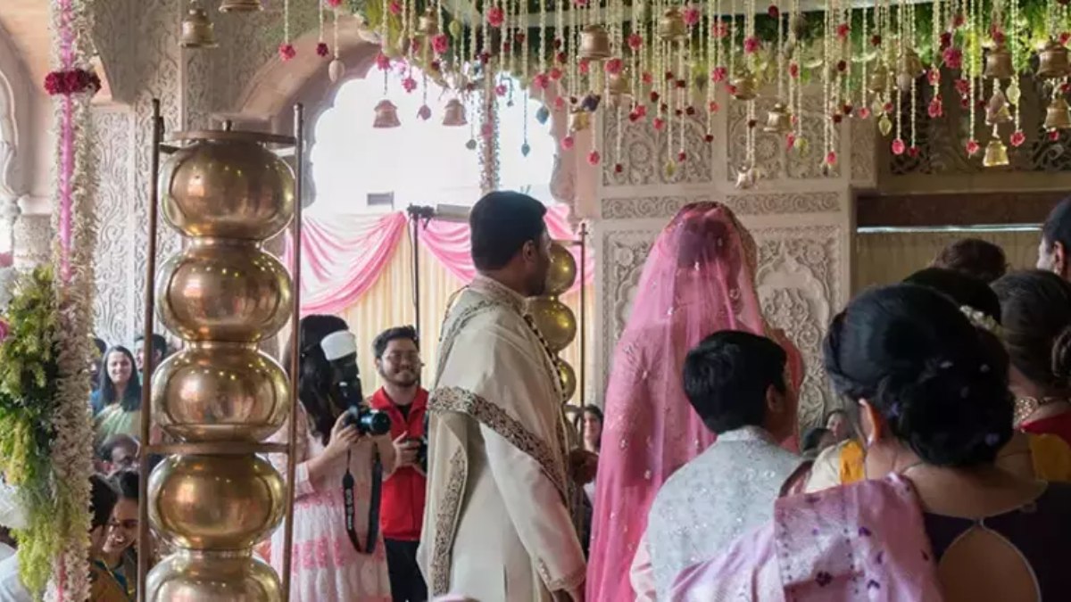 Hindistan’da gelin altın ve paraları alıp kaçtı