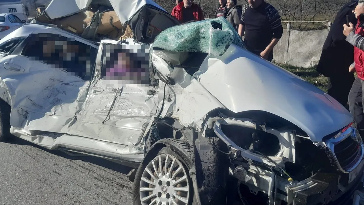 Giresun’da, yakınlarının cenazesine giden aile kazada yok oldu