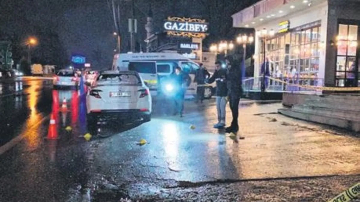 Otomobile silahlı saldırı: 1 ölü, 1 yaralı